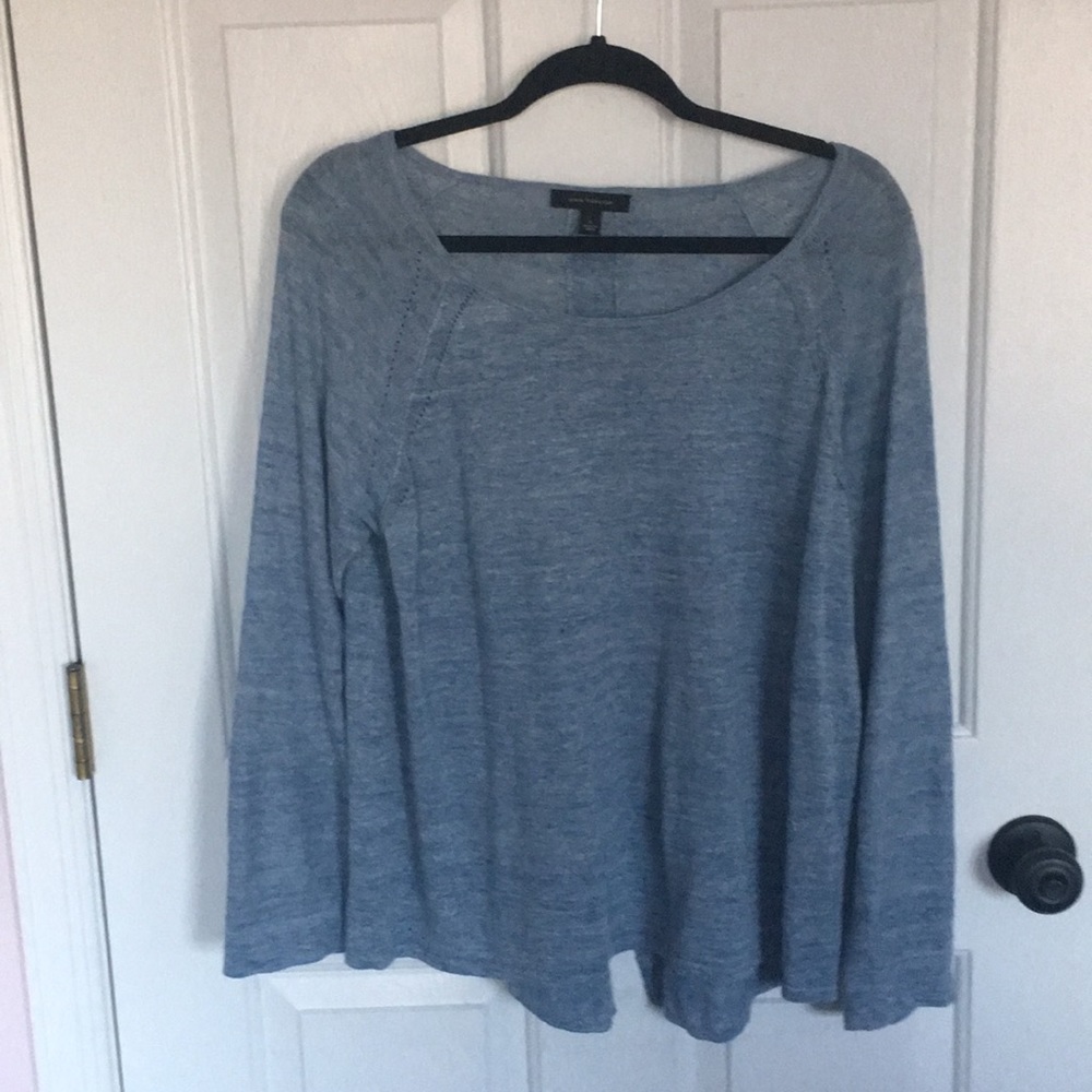 Lightweight linen top
